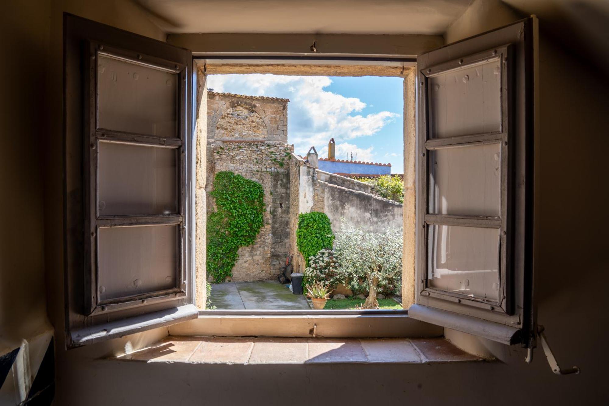 Deco - Casa Castell De Peratallada Ngoại thất bức ảnh